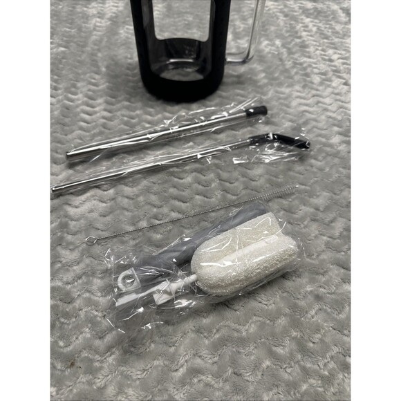 64Oz Glass Water Bottle Large Sports Motivational Water Bottle Straws & Cleaners - Picture 5 of 5